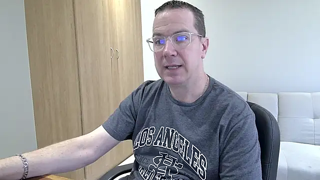 BrettJ81 online show from 23, 10, 2025