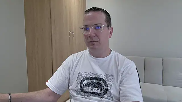 BrettJ81 online show from 30, 11, 2025