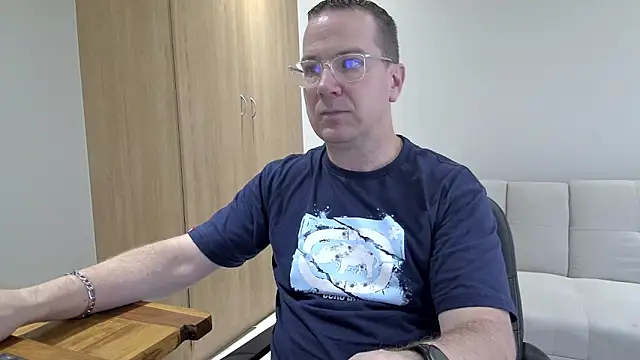 BrettJ81 online show from 16, 12, 2025