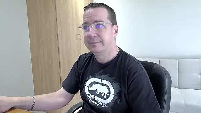 BrettJ81 online show from 19, 9, 2025