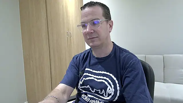 BrettJ81 online show from 7, 11, 2025