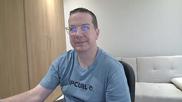 BrettJ81 online show from 26, 11, 2025