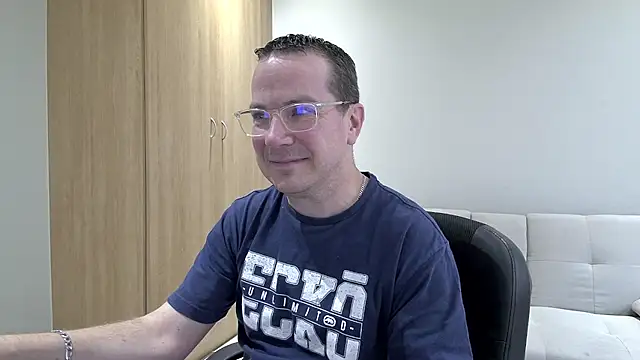 BrettJ81 online show from 5, 10, 2025