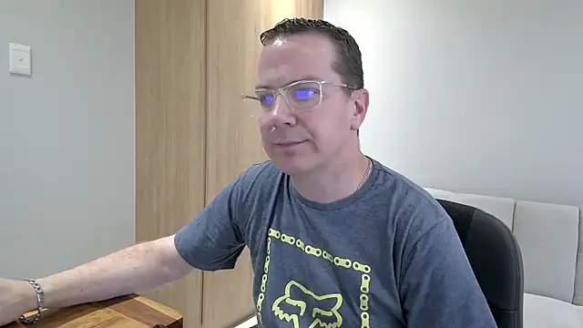 BrettJ81 online show from 12, 12, 2024