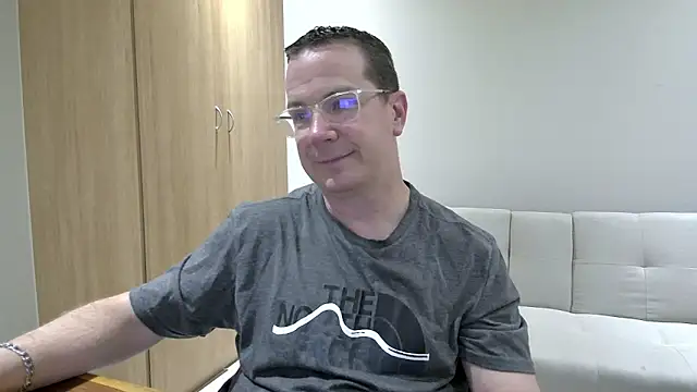 BrettJ81 online show from 9, 9, 2025