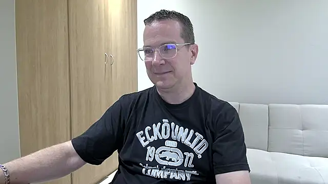 BrettJ81 online show from 27, 11, 2025