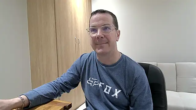 BrettJ81 online show from 25, 9, 2025