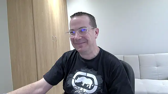 BrettJ81 online show from 13, 10, 2025