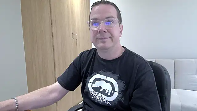 BrettJ81 online show from 1, 12, 2025