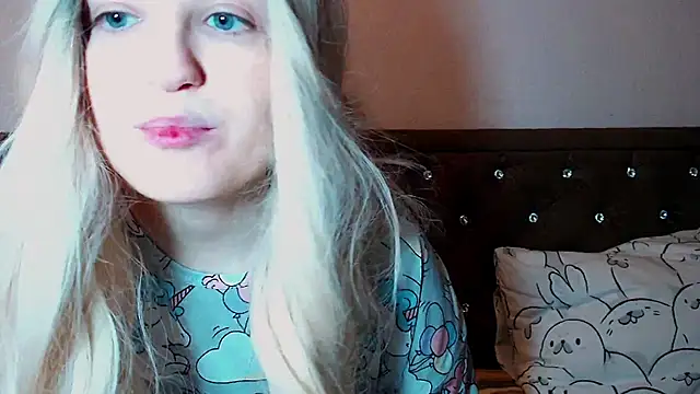 Sara4uu online show from 27, 11, 2025