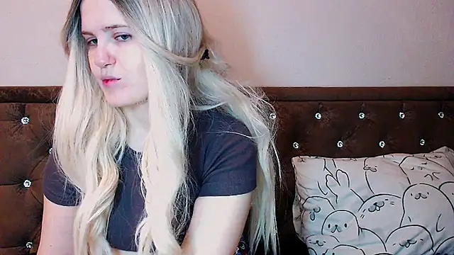 Sara4uu online show from 23, 11, 2025