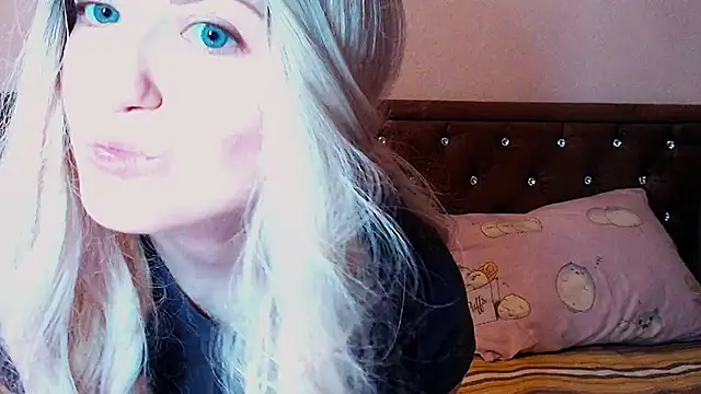 Sara4uu online show from 20, 9, 2025