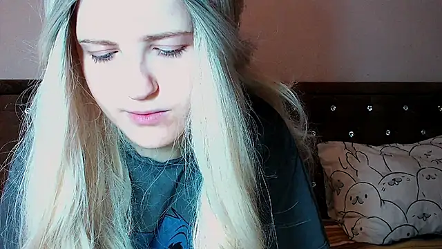 Sara4uu online show from 27, 9, 2025