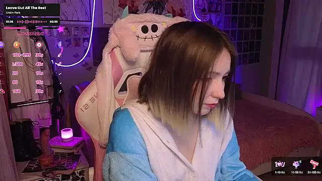 Evie Ro online show from 27, 9, 2025