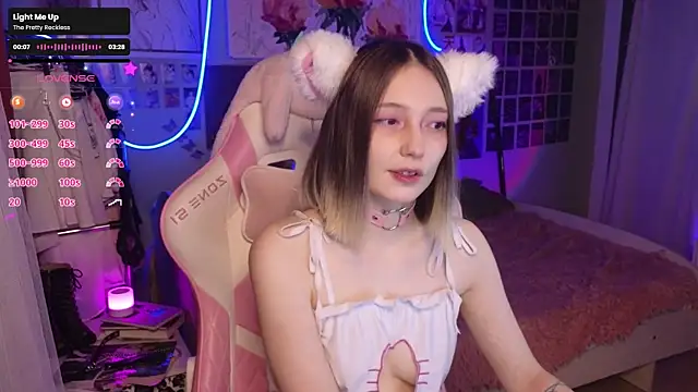 Evie Ro online show from 13, 10, 2025