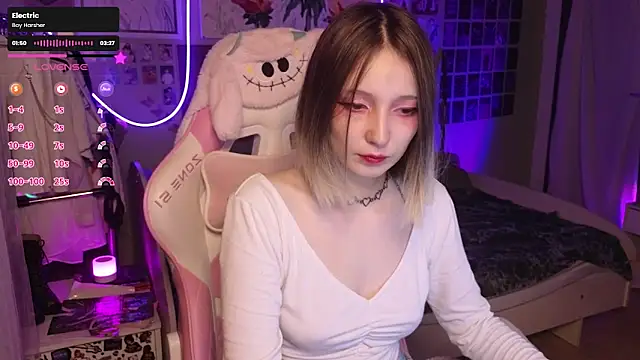 Evie Ro online show from 16, 9, 2025