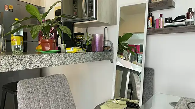 mommy nadin online show from 9, 3, 2025