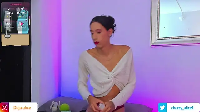 alicee salvatore online show from 28, 2, 2026