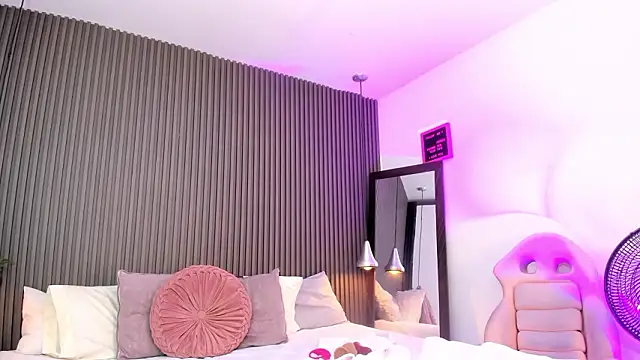 pervert lizza online show from 19, 2, 2026