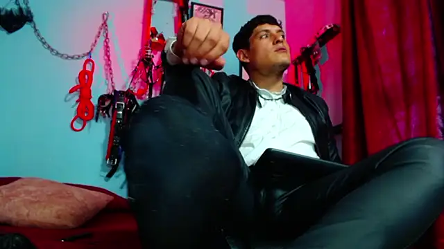 dom2travelersss online show from 19, 3, 2026