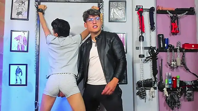 dom2travelersss online show from 20, 2, 2025