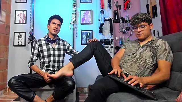 dom2travelersss online show from 3, 2, 2025