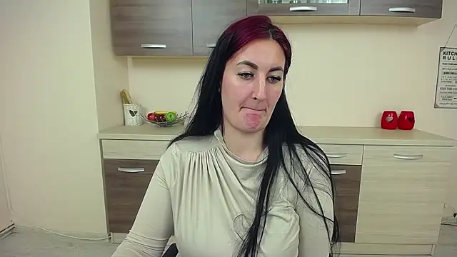 BrianaJoy online show from 14, 3, 2025