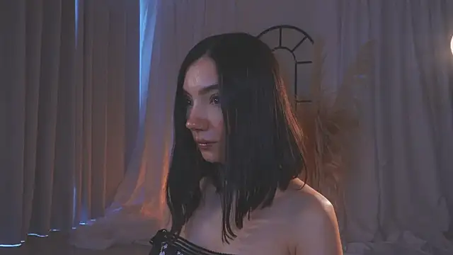 AmyArmstrong online show from 8, 11, 2025