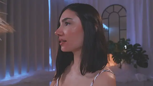 AmyArmstrong online show from 15, 11, 2025