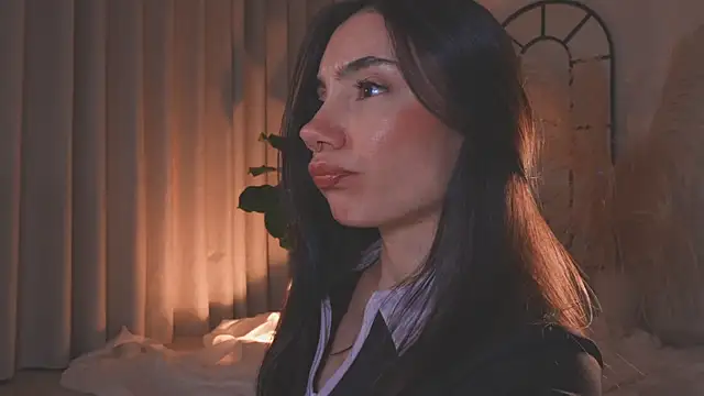 AmyArmstrong online show from 5, 10, 2025