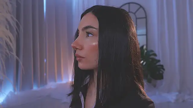 AmyArmstrong online show from 23, 11, 2025