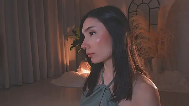 AmyArmstrong online show from 24, 9, 2025