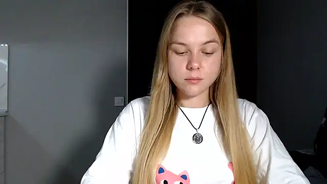 Snapshot of Sunbeam_ chatting on 12, 7, 2026 Sunbeam online show from 12, 7, 2026