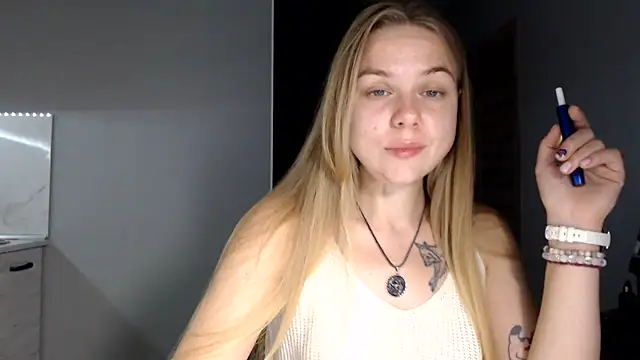 Snapshot of Sunbeam_ chatting on 9, 7, 2026 Sunbeam online show from 9, 7, 2026