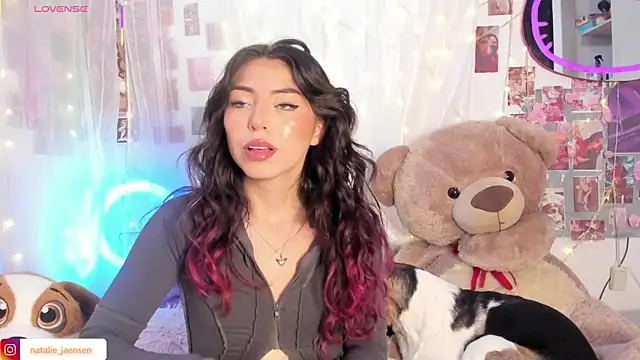 Snapshot of natalie_jaensen chatting on 8, 2, 2026 natalie jaensen online show from 8, 2, 2026