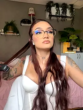 DaniDusan  online show from 21, 9, 2025