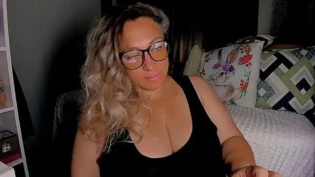 CumOnMy Tits online show from 16, 7, 2026