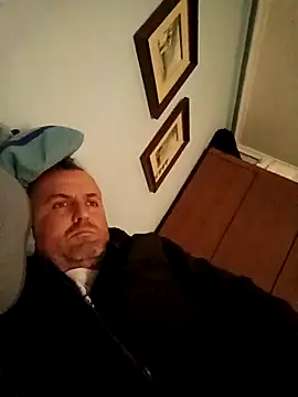 Snapshot of andres1925 chatting on 2, 3, 2026 andres1925 online show from 2, 3, 2026