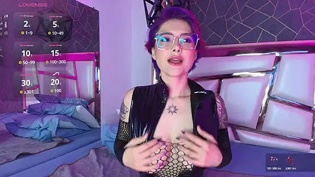 Annie Swan online show from 5, 11, 2025