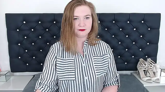 LaraDream online show from 17, 3, 2025