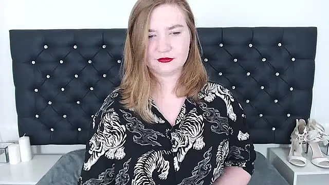 LaraDream online show from 24, 2, 2025