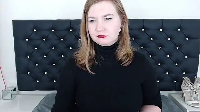 LaraDream online show from 7, 3, 2025