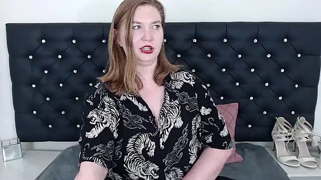 LaraDream online show from 28, 2, 2025