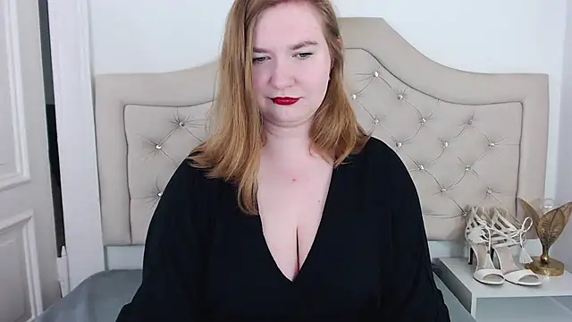 LaraDream online show from 12, 3, 2025