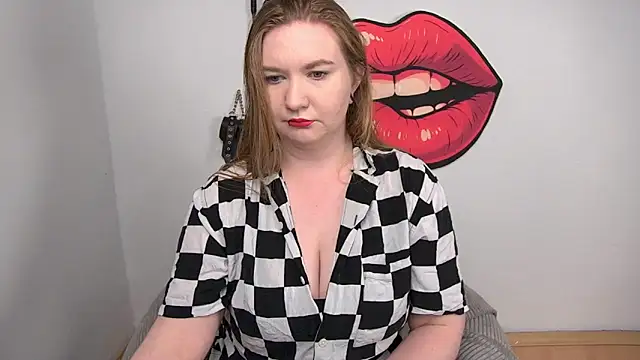 LaraDream online show from 5, 11, 2025