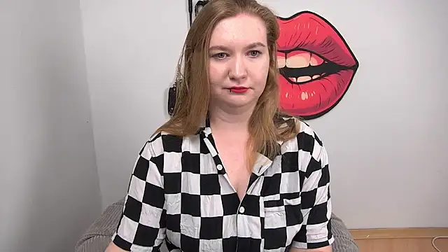 LaraDream online show from 4, 10, 2025