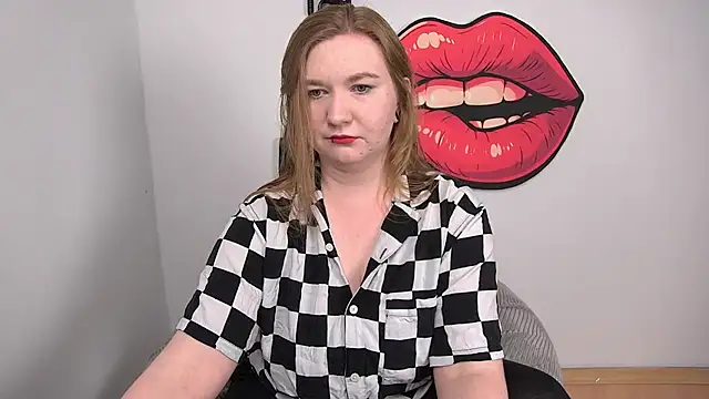 LaraDream online show from 7, 10, 2025