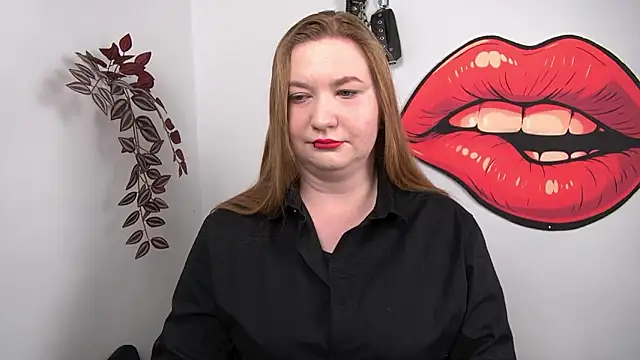 LaraDream online show from 2, 2, 2026