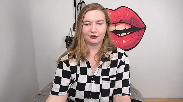 LaraDream online show from 7, 11, 2025