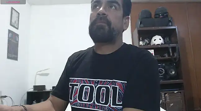 Snapshot of soyelcarlitos_ chatting on 20, 3, 2025 soyelcarlitos online show from 20, 3, 2025